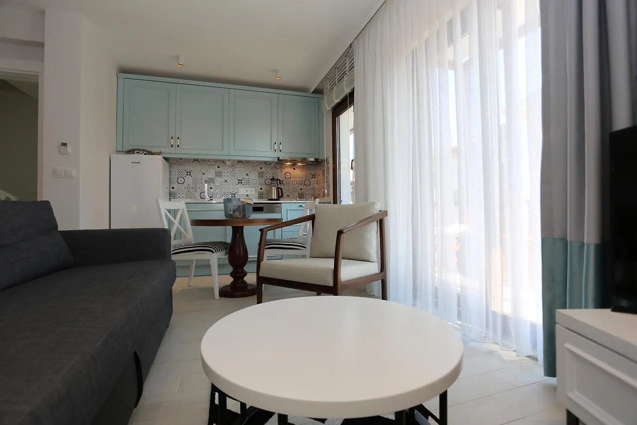 Alp Suites Pinehill اكياكا